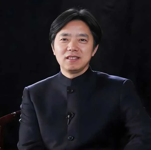 管峻老师的照片，单击鼠标查看大图！